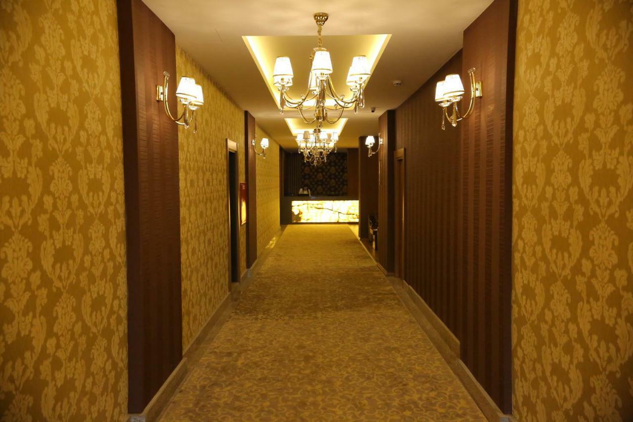 Taht Palace Hotel Ван Экстерьер фото